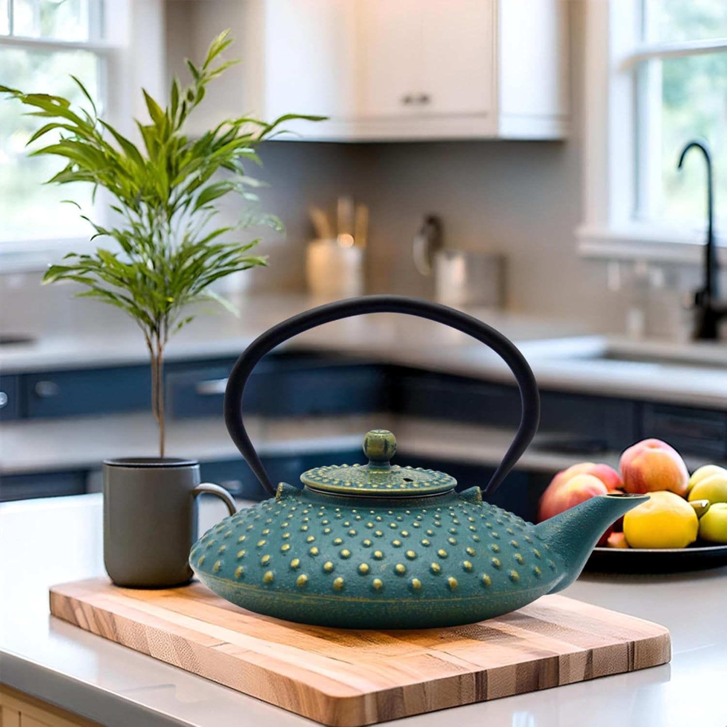 27.1Oz Small Cast Iron Teapot, Tea Kettle Coated with Enameled Interior for Stovetop Safe, Japanese Style Cast Iron Teapot with Stainless Steel Infuser for Loose Tea,Flat Pattern(800Ml)