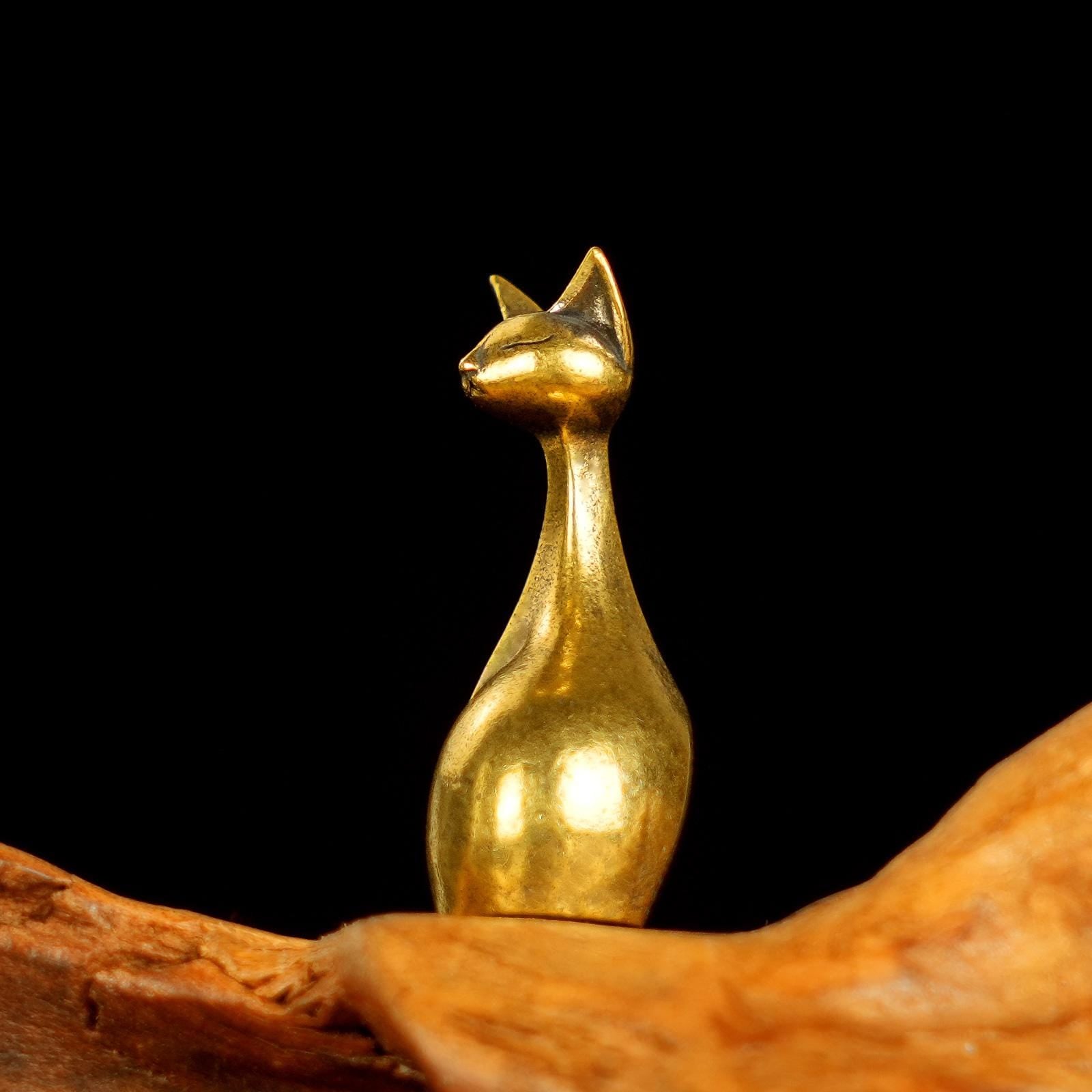 Solid Brass Cool Cat Statue - Retro Peek-A-Boo Feline Sculpture, Elegant Desk Decor & Collectible Gift for Cat Lovers
