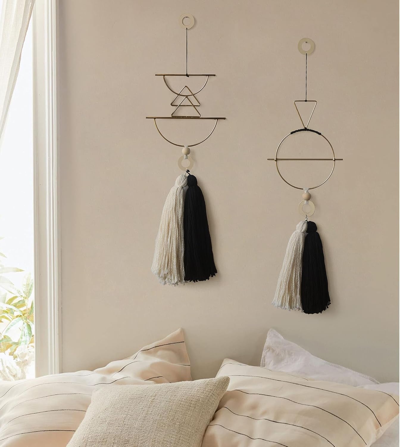 Cute Wall Hanging Macrame Wall Hanging Brass Wall Art Tassel Handmade Home Décor (Gold)