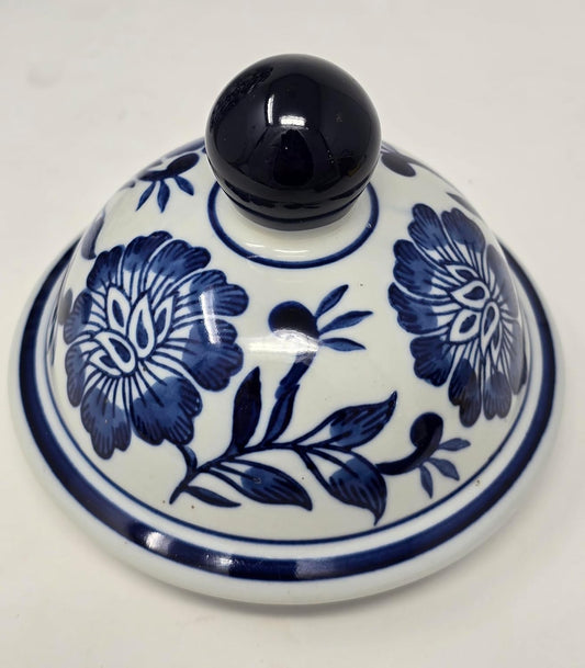 12.5" Blue and White Porcelain Floral Temple Ginger Jar Vase, China Qing Style (Blue)