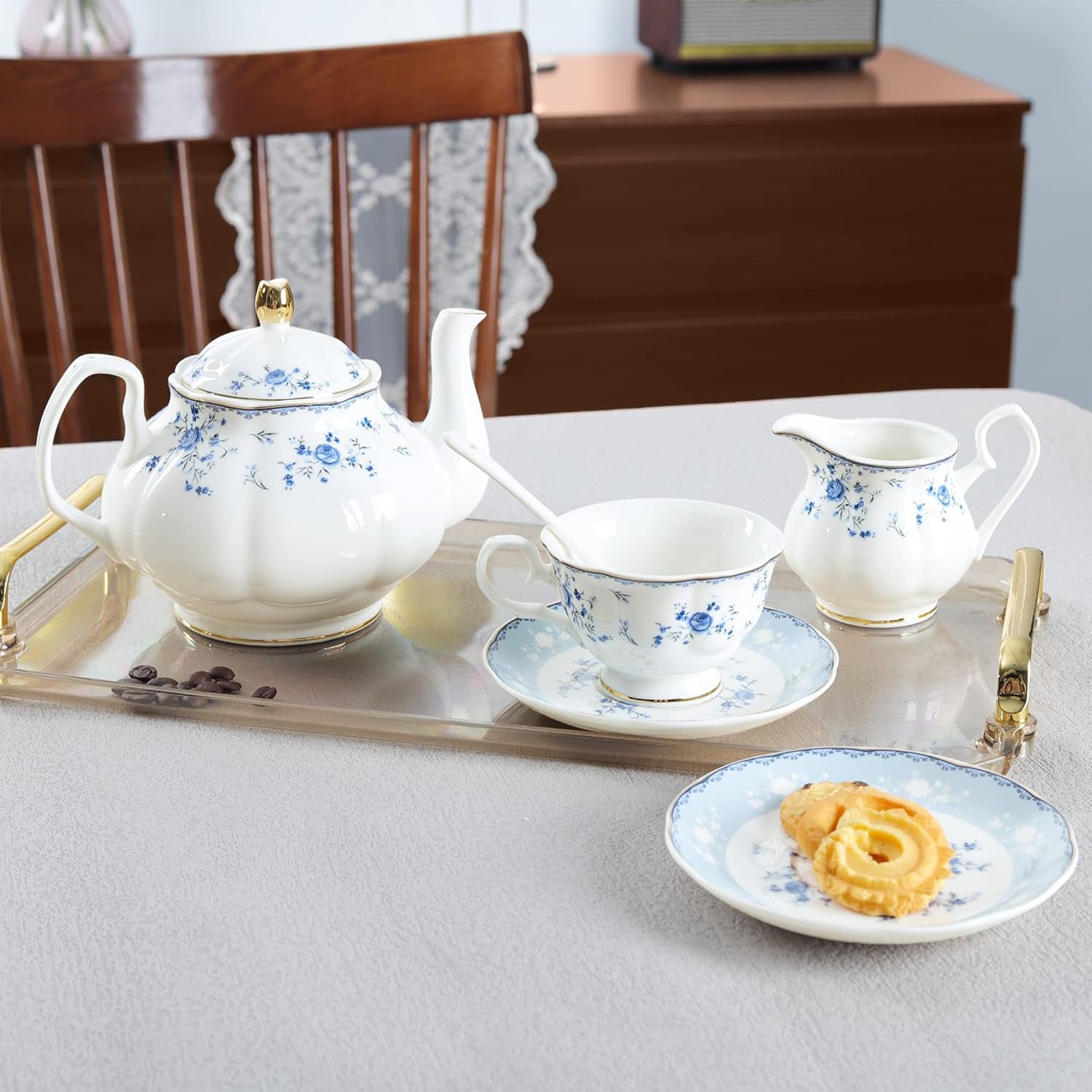 15 Piece Blue Rose Porcelain Tea Set, British Floral Teapot with Tea Cups, Women Tea Party Set for 6