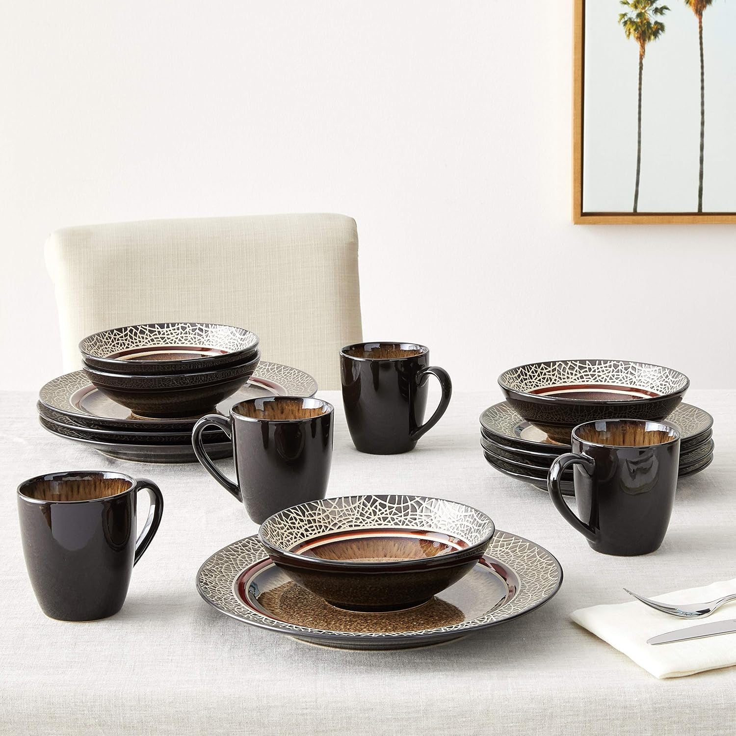 Markham Square Casual round Dinnerware Set – 16-Piece Stoneware Dinner Party Collection W/ 4 Dinner Plates, 4 Salad Plates, 4 Bowls & 4 Mugs – Unique Gift Idea, Brown, 11X11X4"