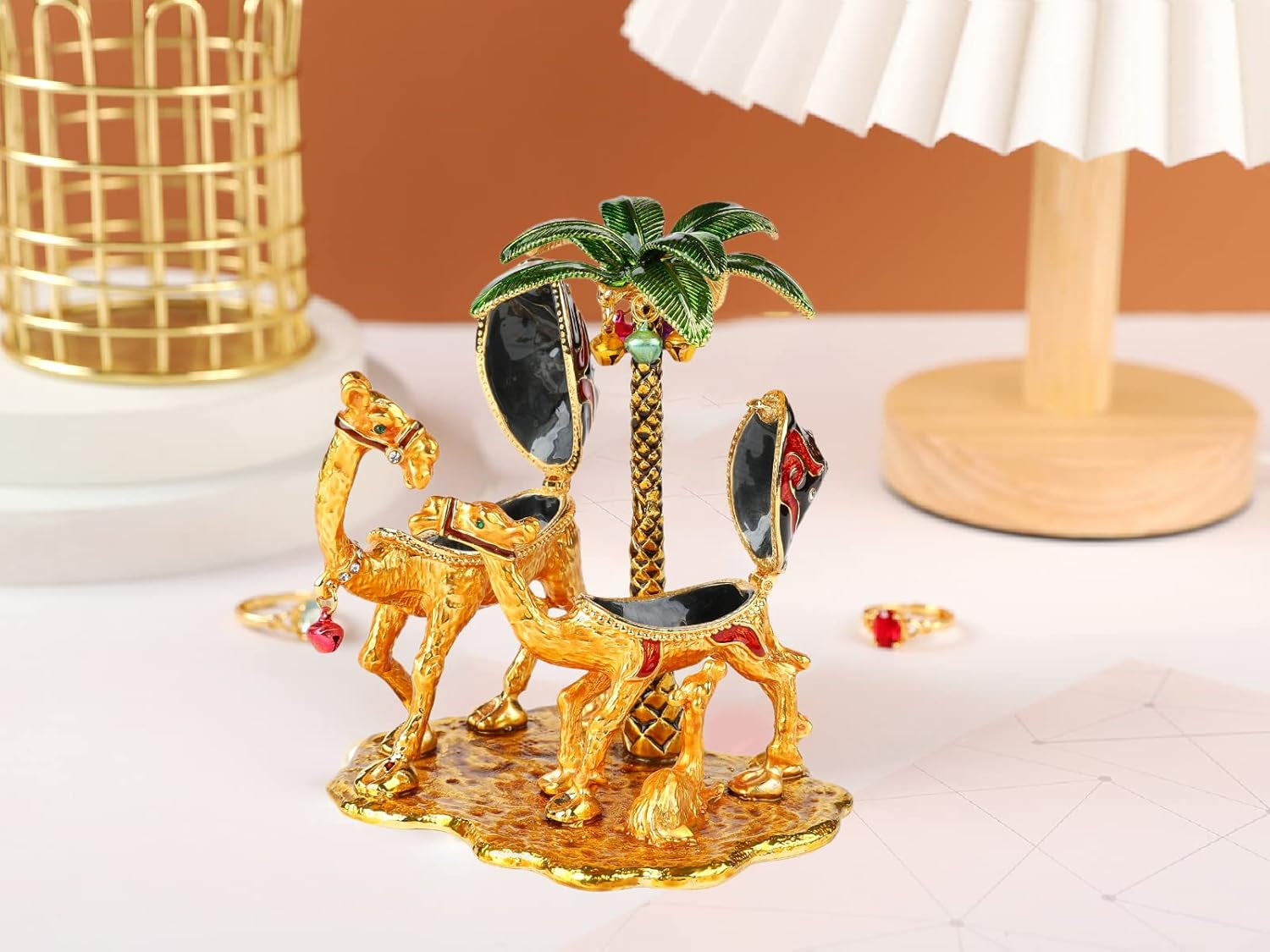 Vacation Camel Family Trinket Boxes with Hinged Coconut Bell Enamel Hand-Painted Animals Ornaments Unique Gift for Home Decor