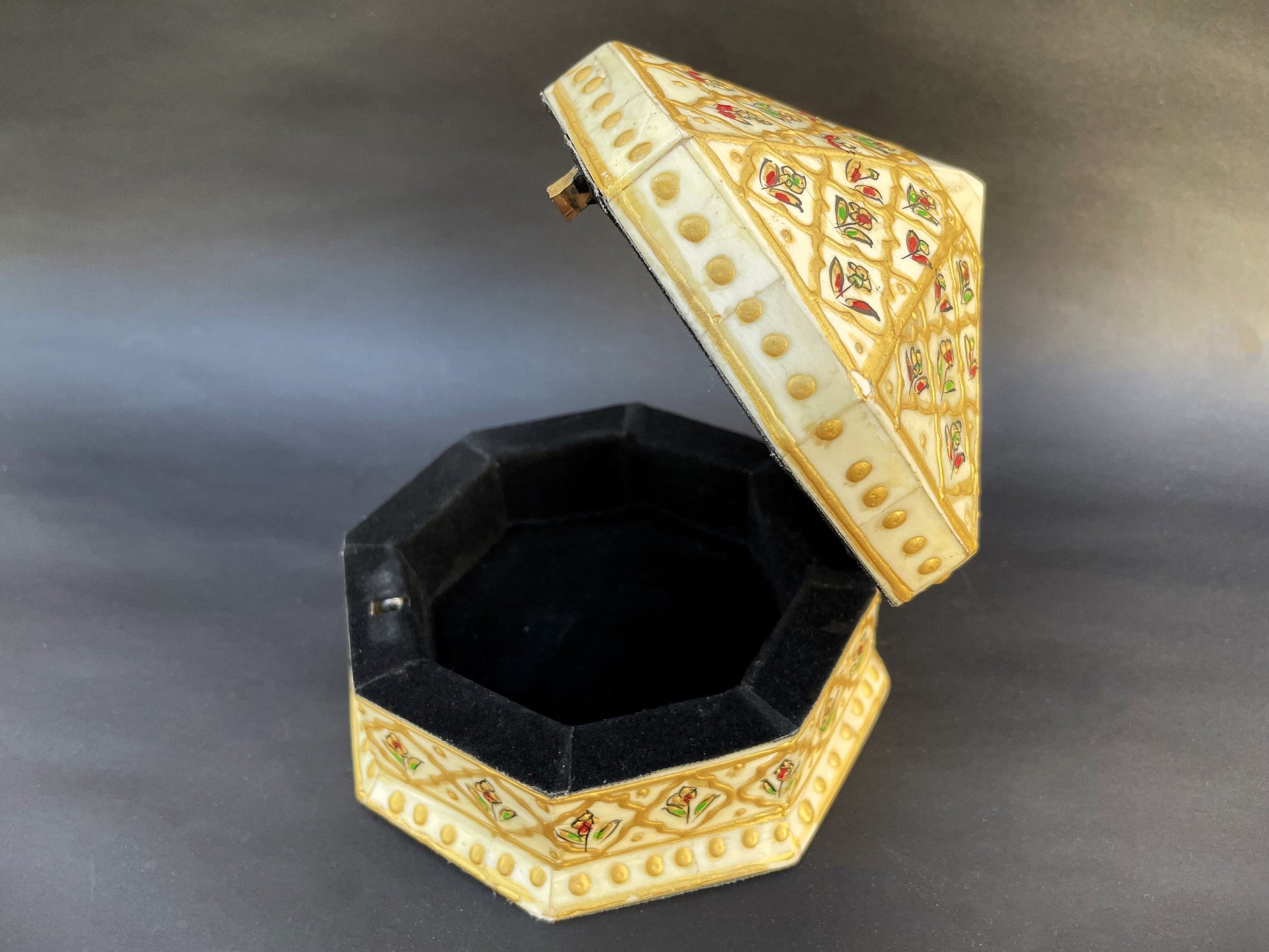 Handmade Jewellery Box Octagonal Rajasthan India Hand Painted Folk Art