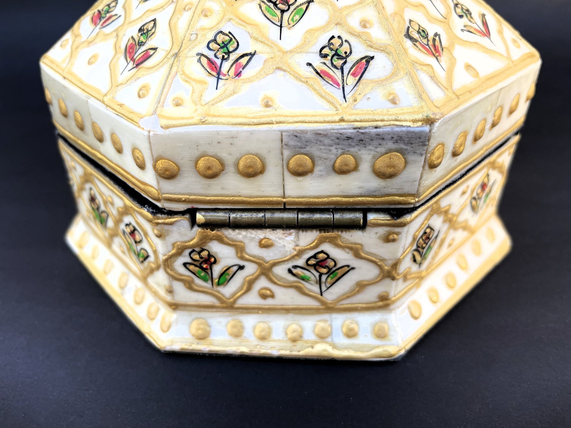 Handmade Jewellery Box Octagonal Rajasthan India Hand Painted Folk Art
