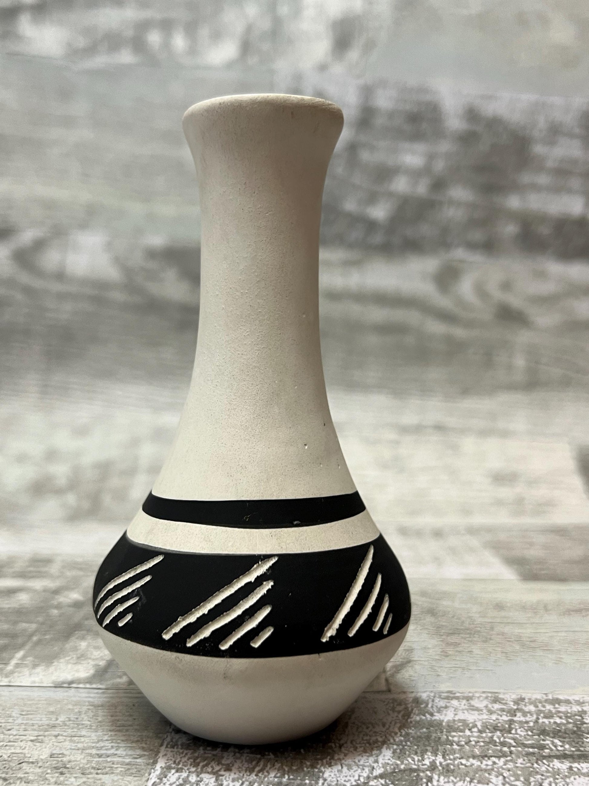 Set of 3 Native American Hand Painted Pottery Vase and Pots Signed S. Deer VTG