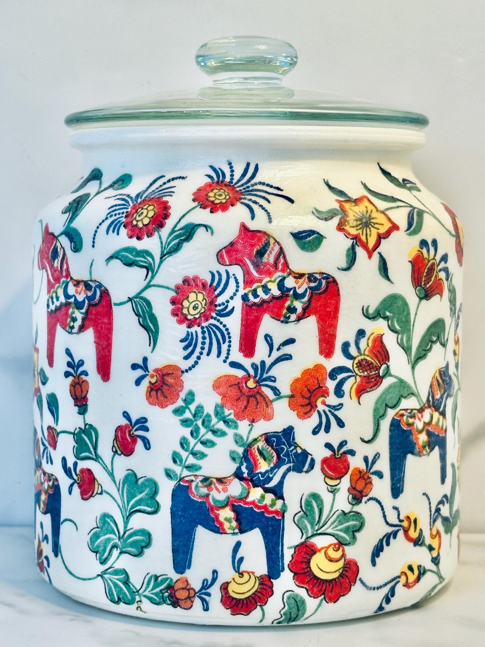 Scandinavian Kitchen Canister, Dala Horse Cookie Jar, Nordic 1/2 Gallon 64 Ounce. H8" X W6", Dry Food Storage, Coffee, Candy, Nuts, Tea.