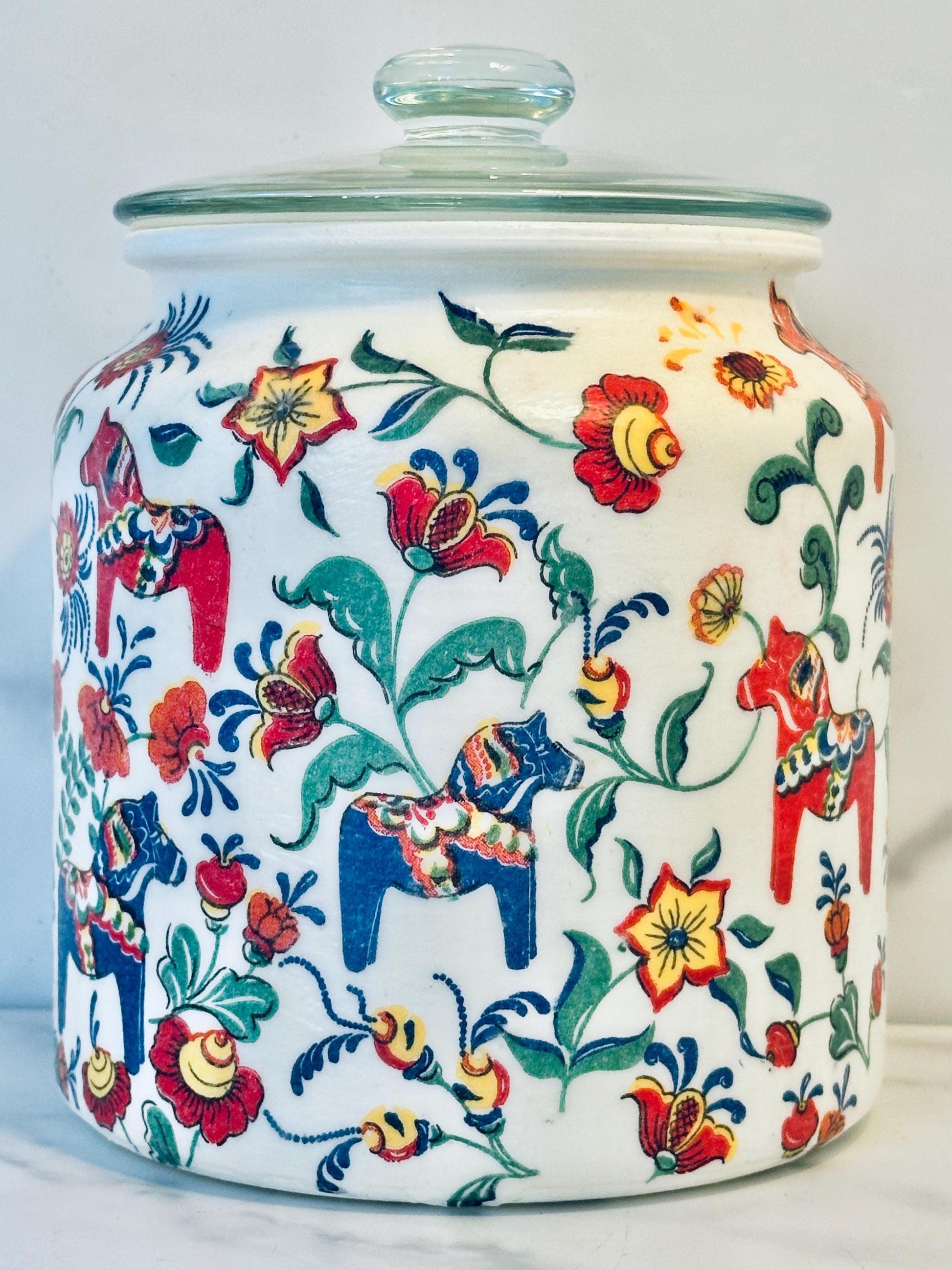 Scandinavian Kitchen Canister, Dala Horse Cookie Jar, Nordic 1/2 Gallon 64 Ounce. H8" X W6", Dry Food Storage, Coffee, Candy, Nuts, Tea.