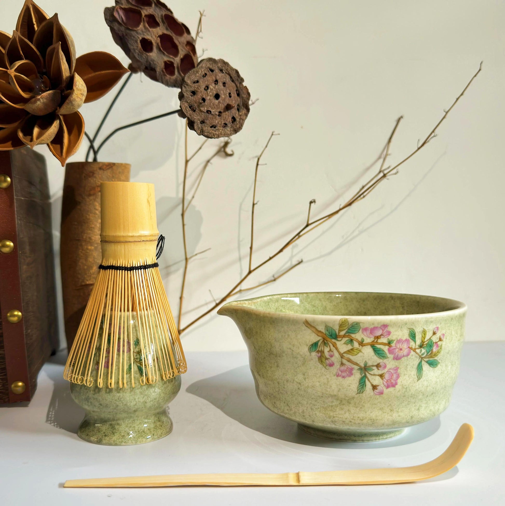 Flower Ceramic Matcha Whisk Set with Bamboo Whisk, Ceramic Matcha Bowl Set with Spout, Unique Matcha Kit Tea Set, Matcha Gift Set Gift Ideas