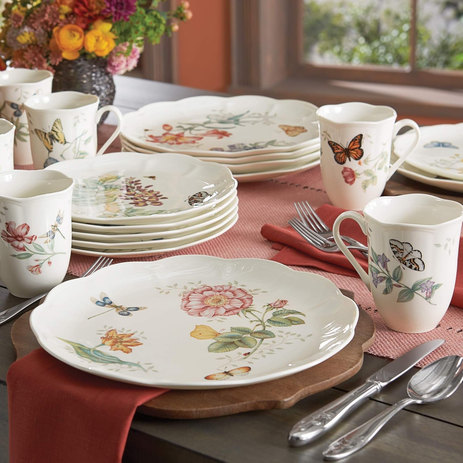 6342794  Butterfly Meadow 18-Piece Dinnerware Set White