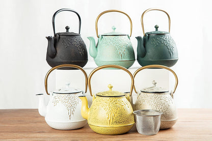 Japanese Teapot with Stainless Steel Infuser, Cast Iron Tea Kettle Stovetop Safe, Leaf Design Coated with Enameled Interior for 32 Ounce (950 Ml), Light Green