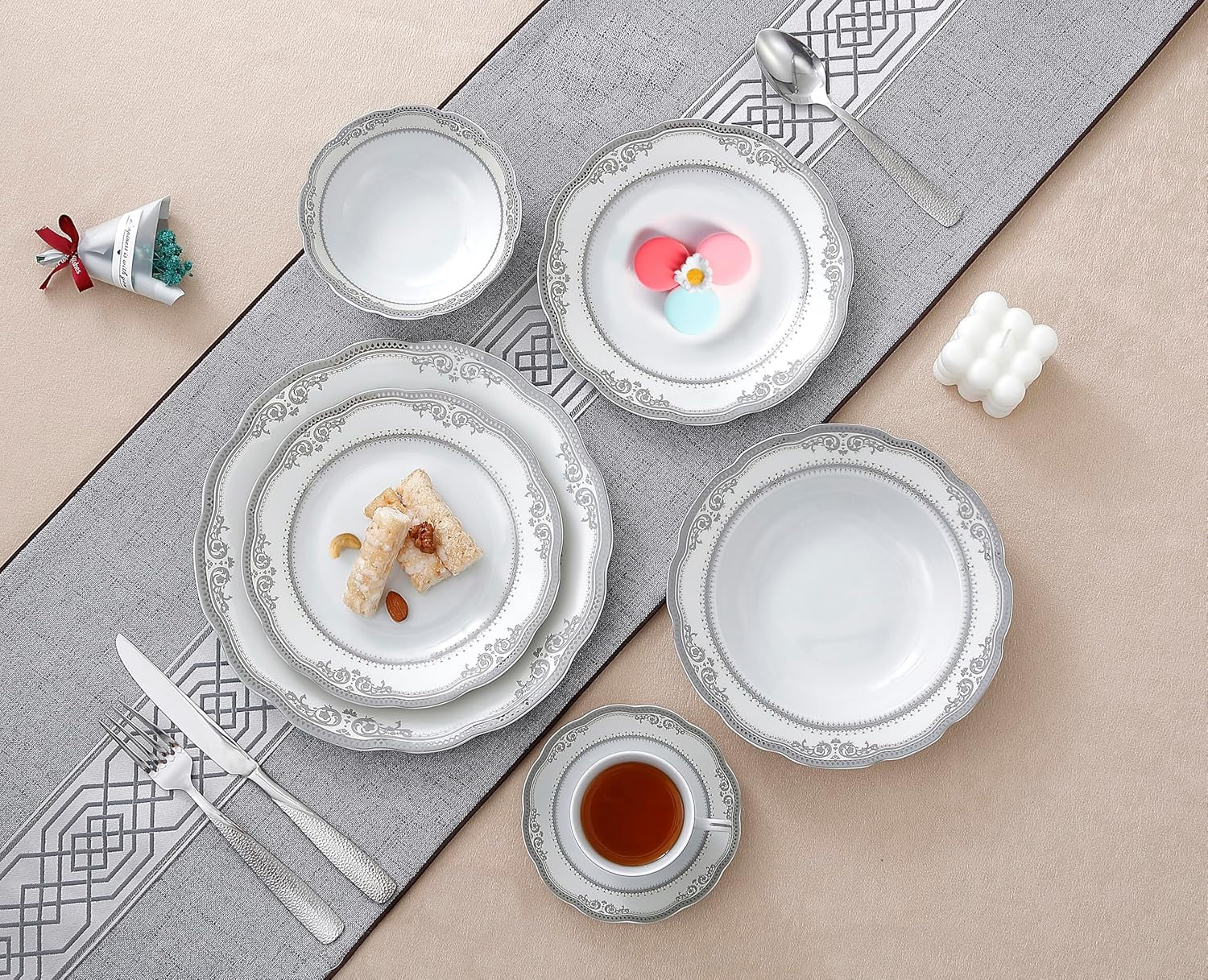 24 Piece Victoria Design Porcelain Wavy Edge Dinnerware Set, White