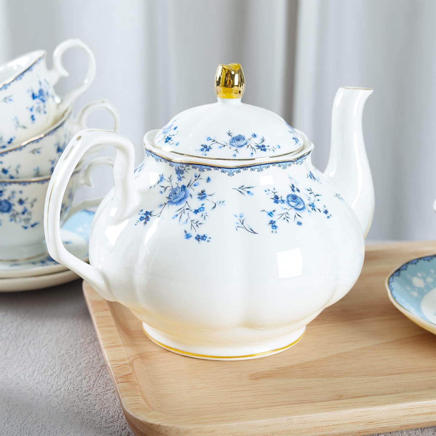 15 Piece Blue Rose Porcelain Tea Set, British Floral Teapot with Tea Cups, Women Tea Party Set for 6